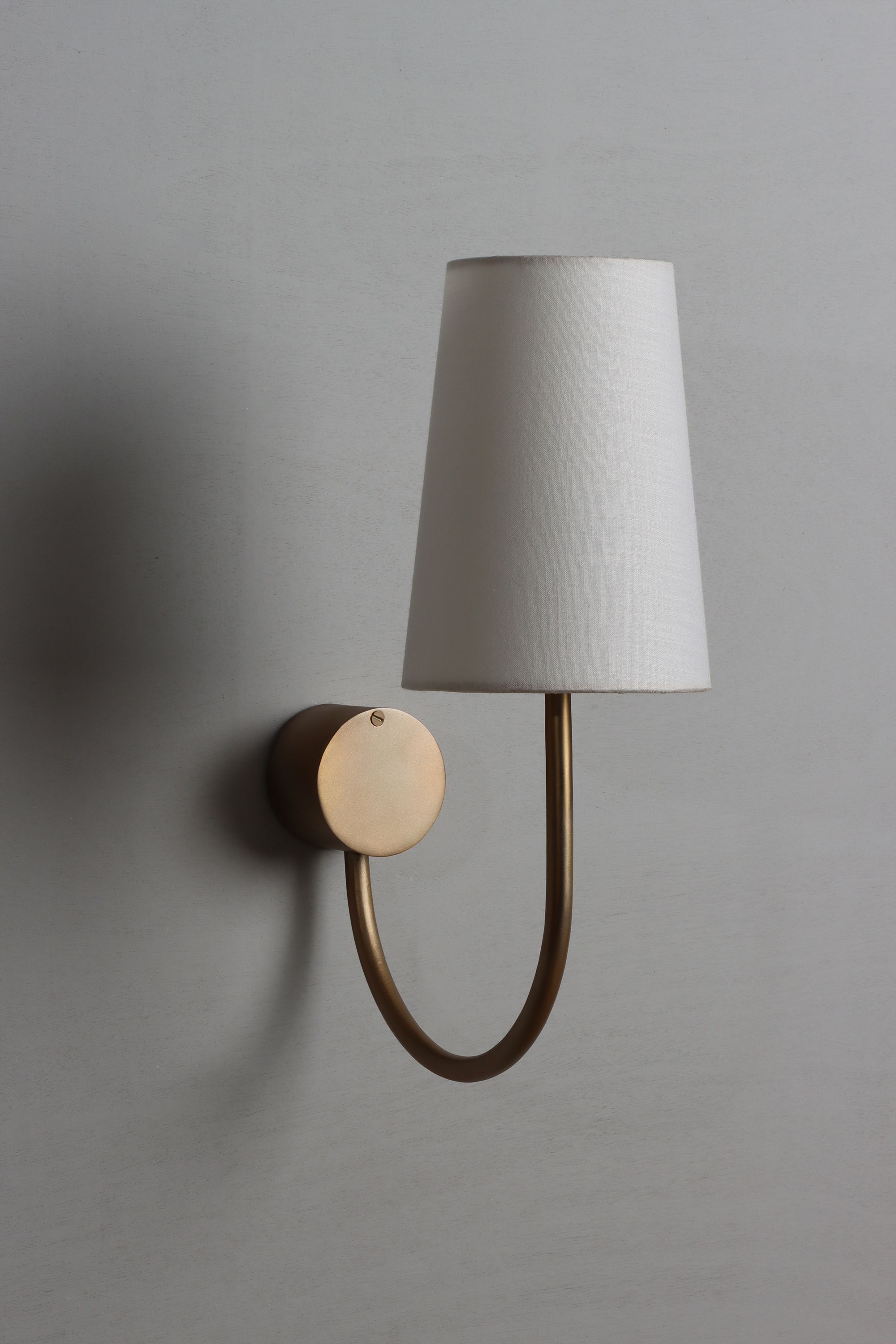 Taper wall lamp