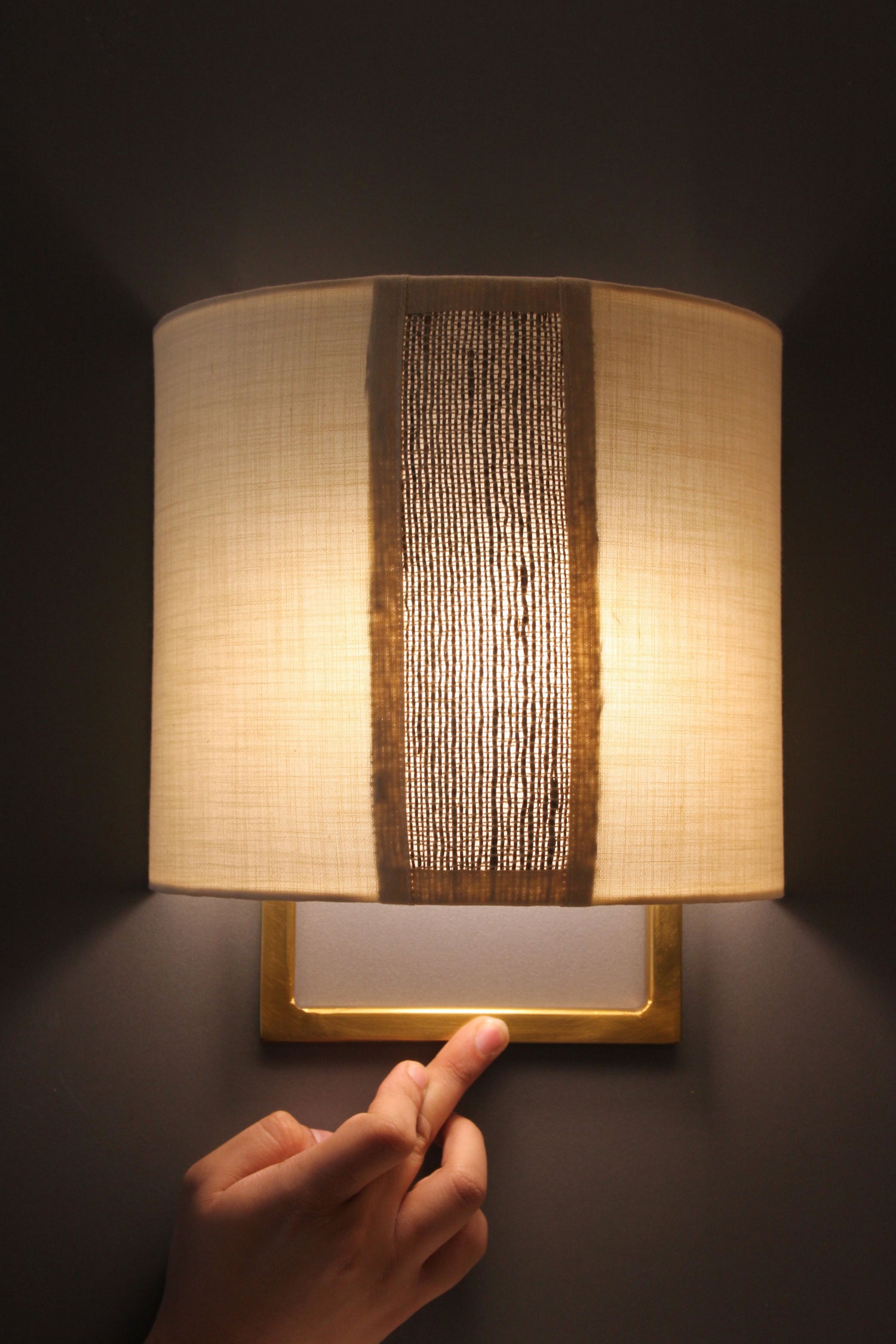 Naturalist Wall Lamp