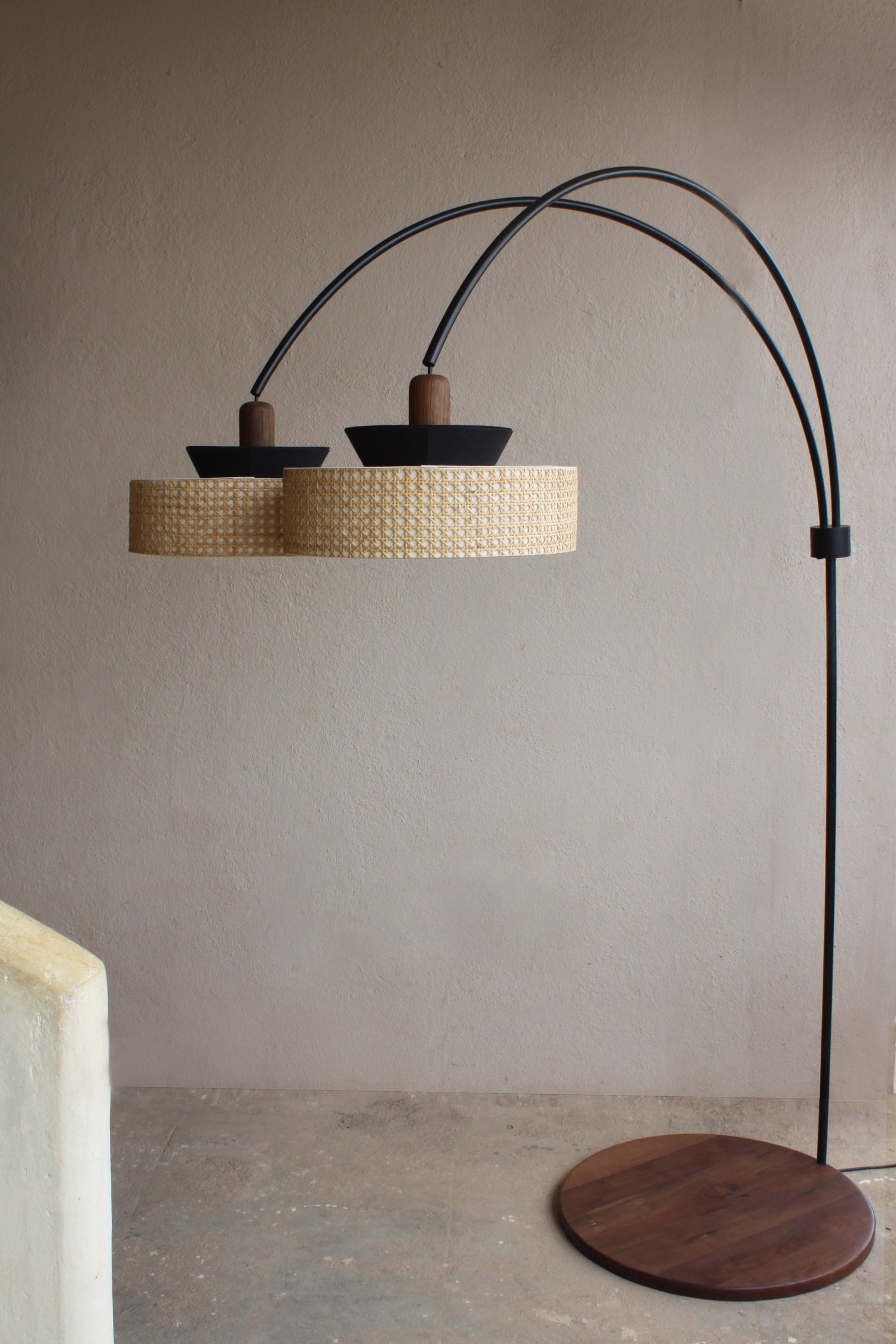 Dos Arch Floor lamp