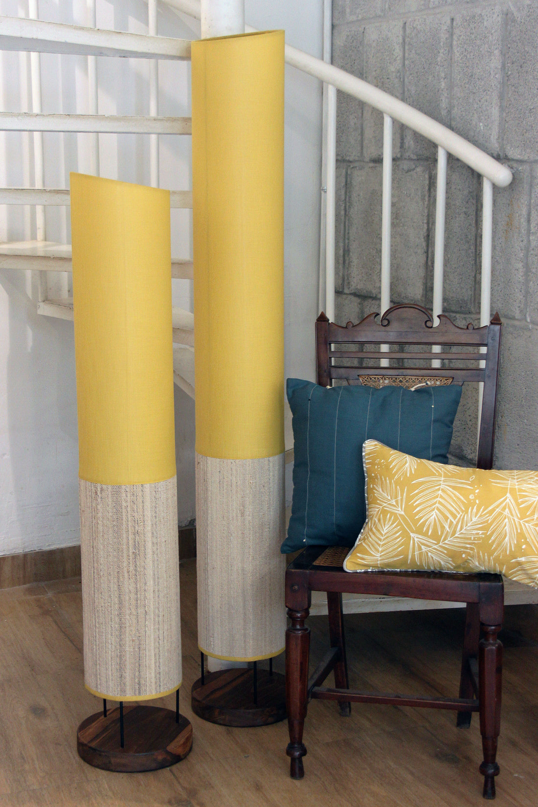 Lemon Tapered Tower Floor Lamp
