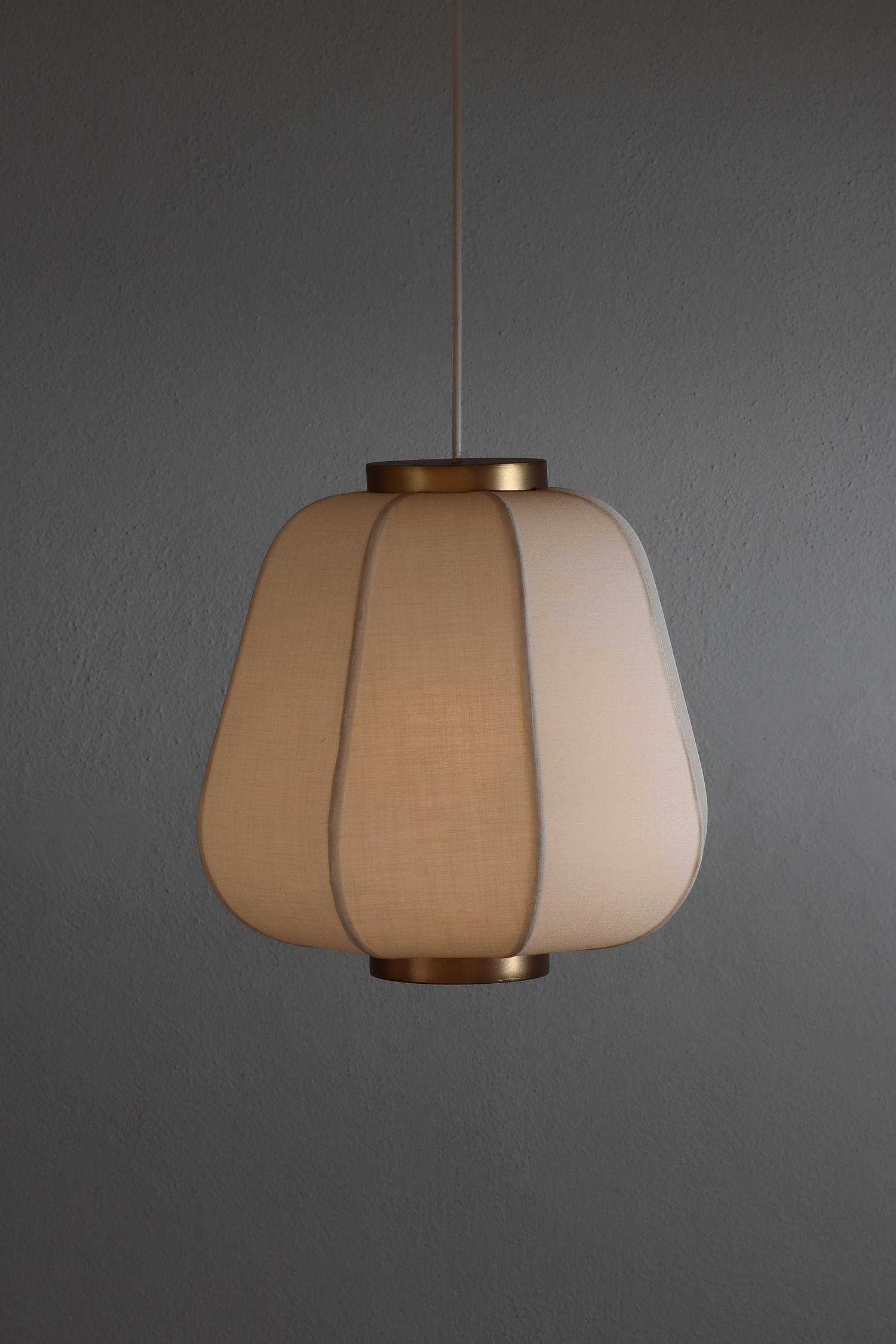 Slant Pendant Lamp