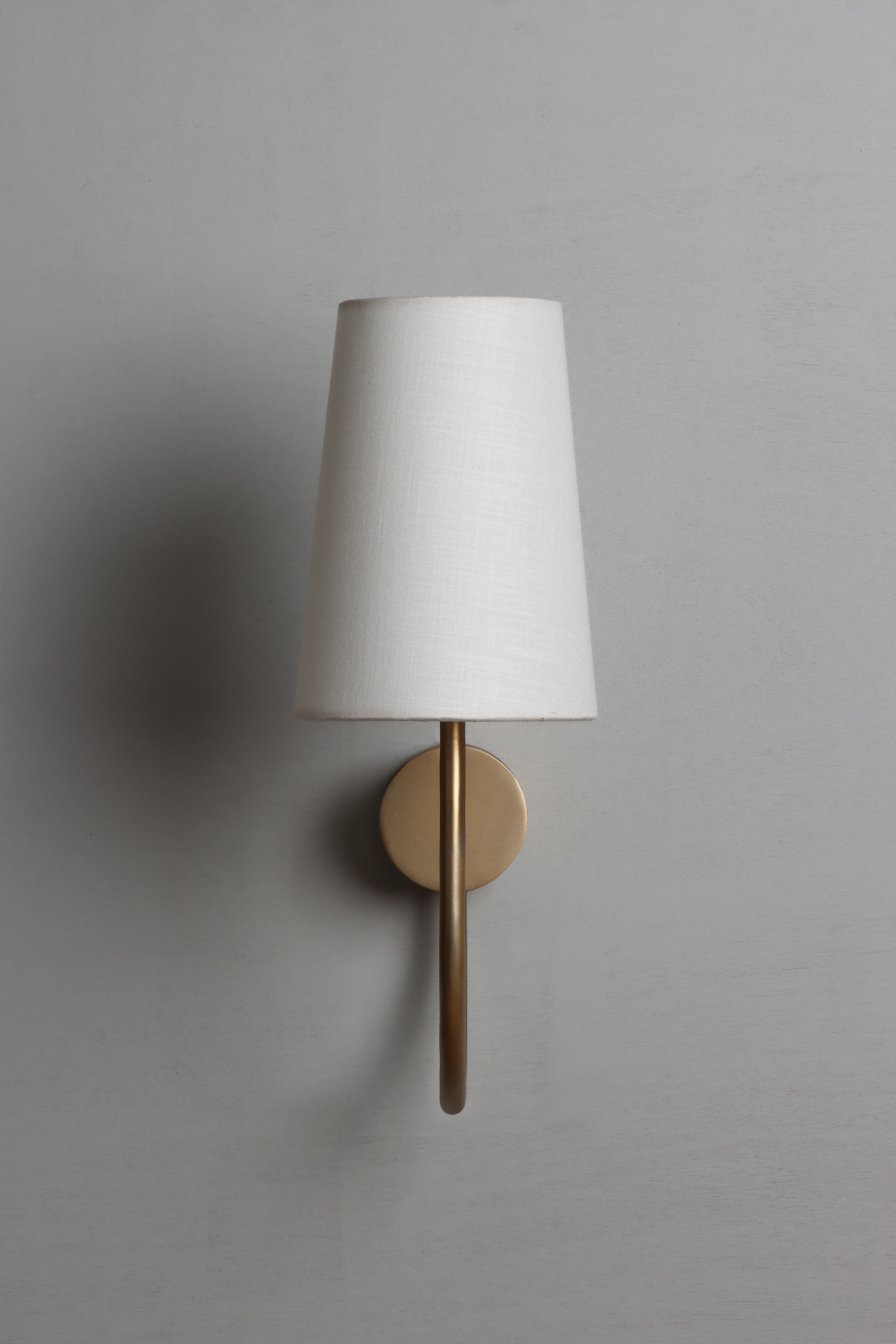 Taper wall lamp